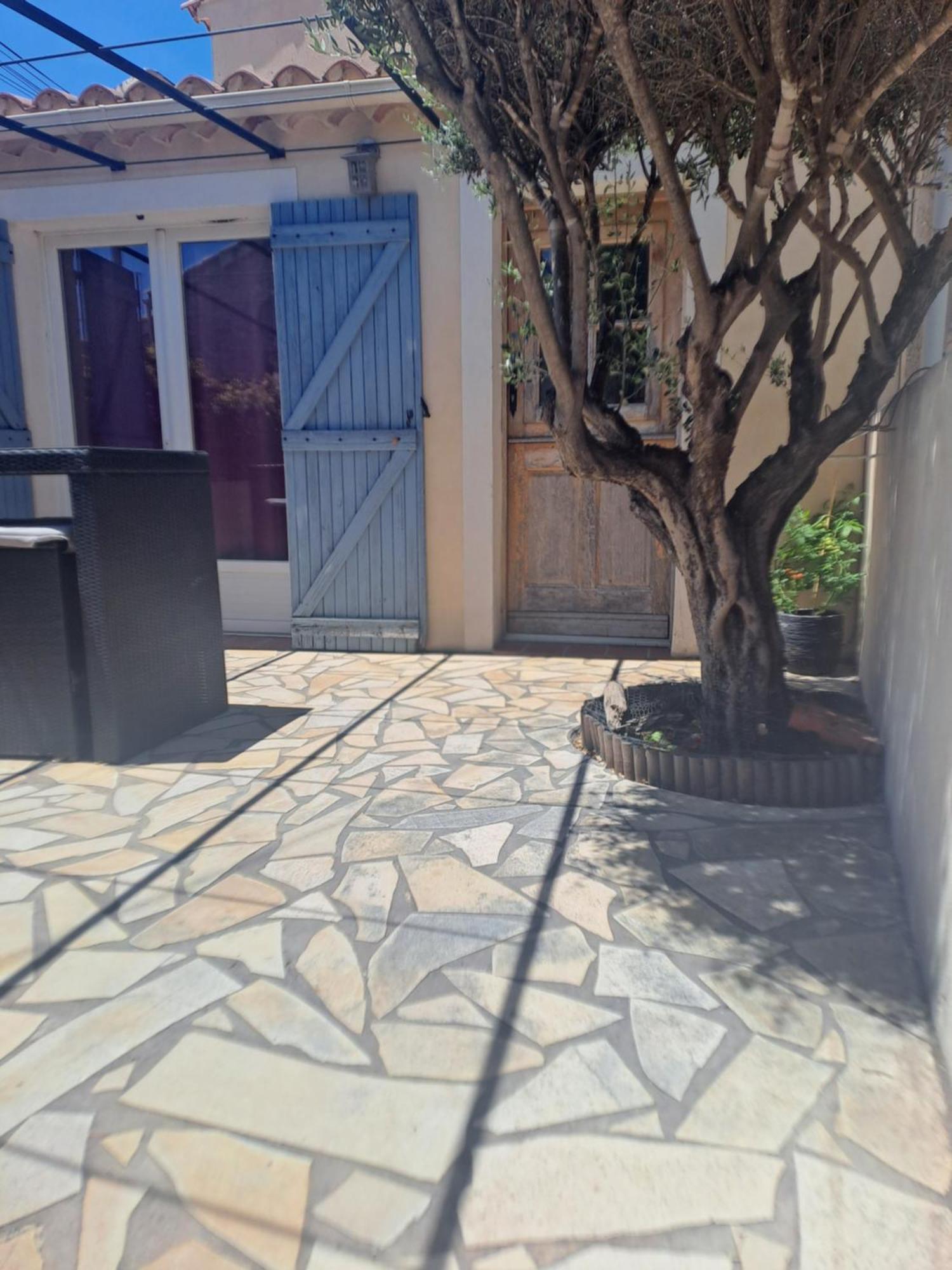 Maison De Village - La Couronne Holiday home *